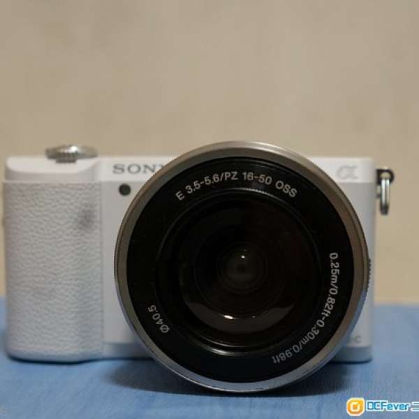 Sony a5100 (ILCE-5100) 白色 White 套裝 Kit Set 95%新 行貨 冇保養