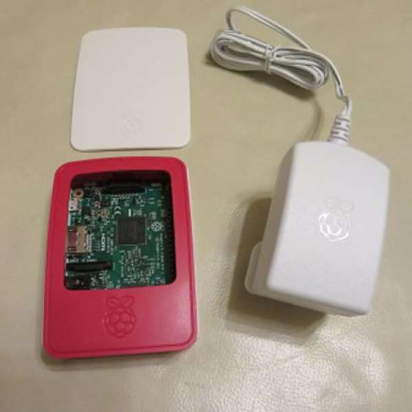 Raspberry Pi 3 Model B 連原裝CASE火牛