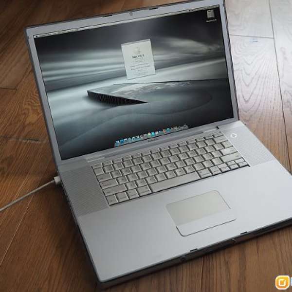 Apple MacBook Pro 17 2009 手提電腦 絕版