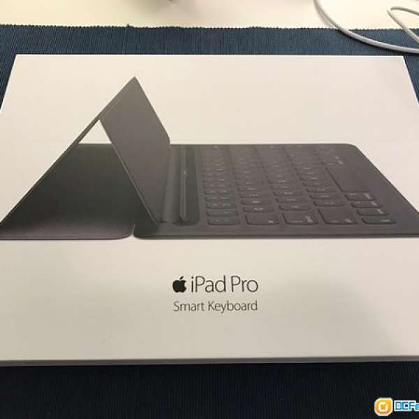 90%新 iPAD 12.9 Apple Smart Keyboard （有保養）