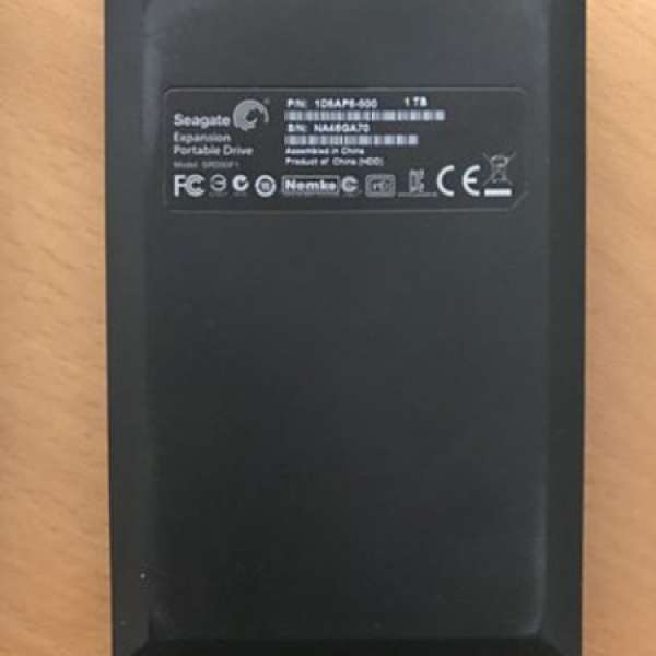 Seagate Expansion Portable Drive 1T HD PN: 1D6AP6-500