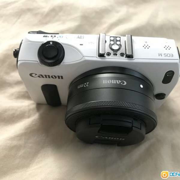 Canon eos-m w/22mm lens