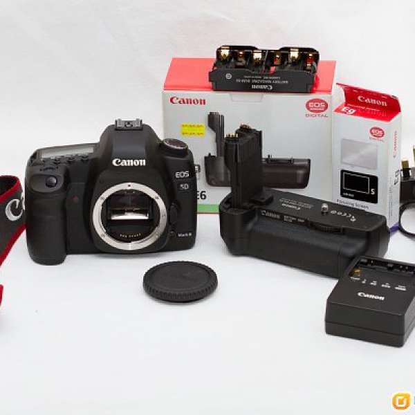 Canon EOS 5D Mk II Body + Canon BG-E6 battery grip