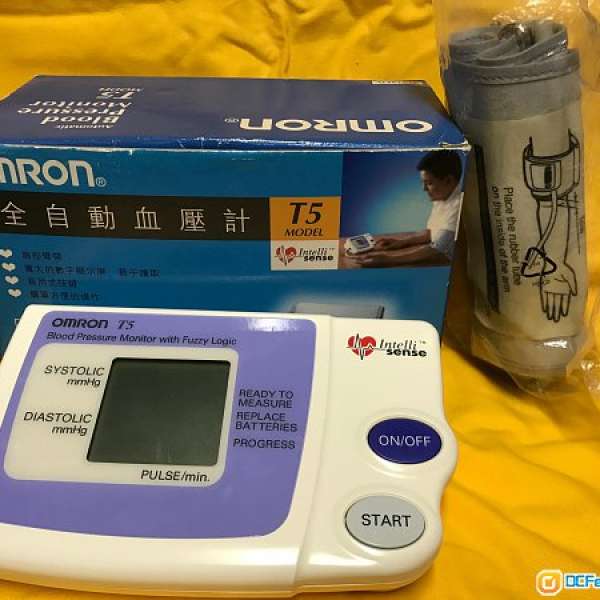 OMRON T5 自動血壓計