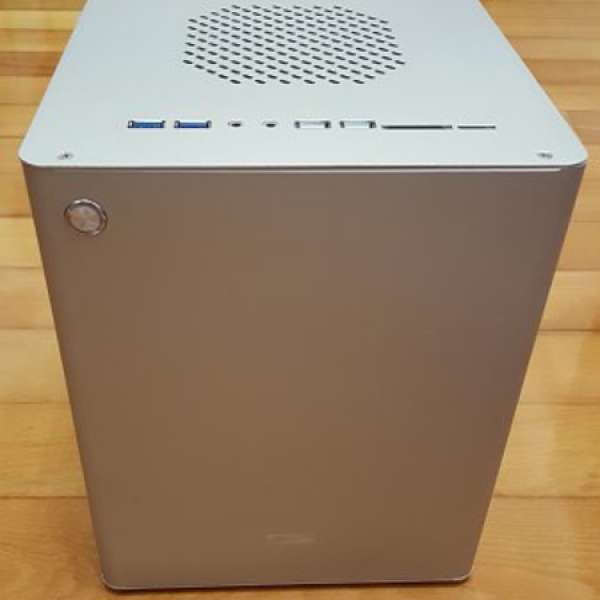 名牌 e-Mini D5S m-ATX 全鋁機箱