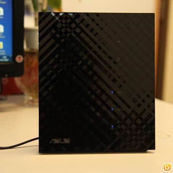 Asus RT-N56U N600 Dual Band Router (已有師兄HOLD左)