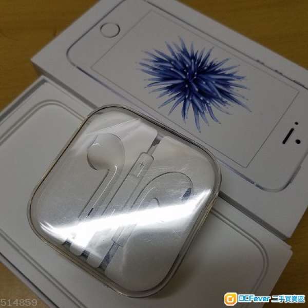 放Apple 全新Iphone SE拆出來耳機