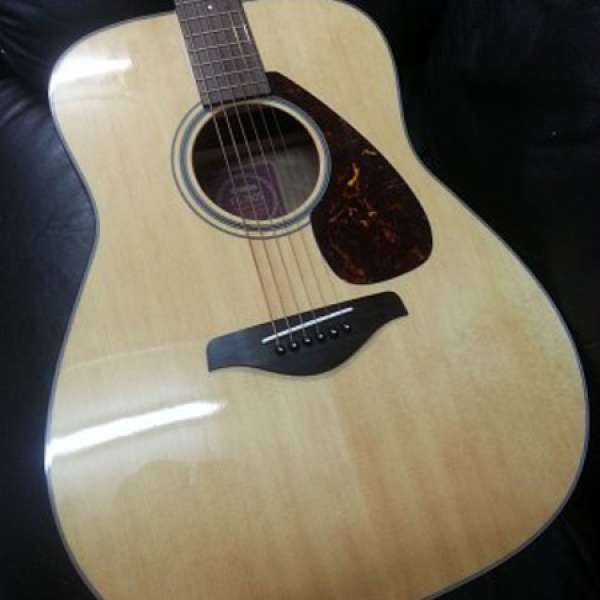 Yamaha FG700S 90%NEW