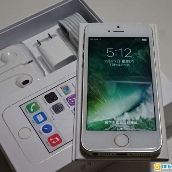 Apple iPhone 5S 16G 白金色 美版無鎖 可自由升級 中港4G 有盒齊原裝配件 已貼玻璃...