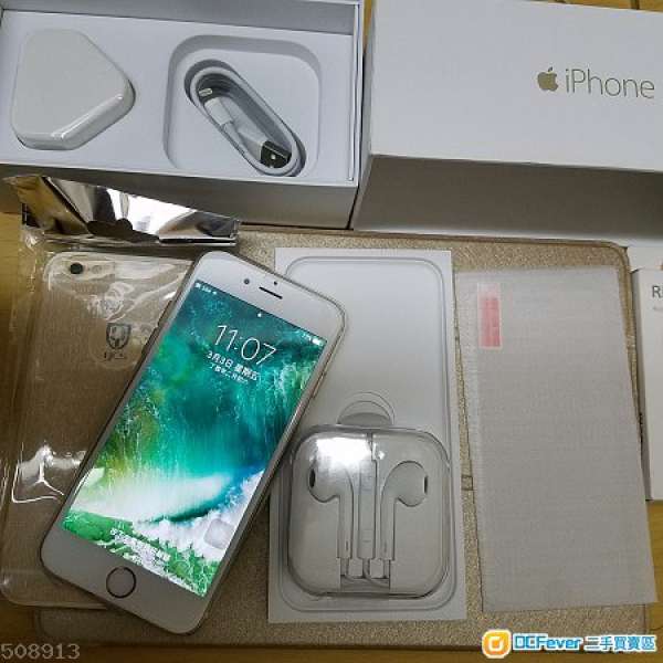 放96%新Apple Iphone 6金64G港行過保Full Set加2套一貼一Ring