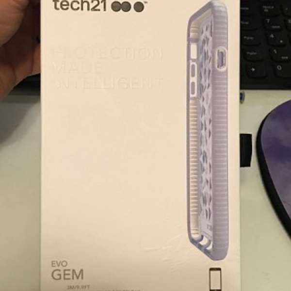 99%新 tech21 EVO GEM(紫色) 合iPhone 7 PLUS (請詳看內容)