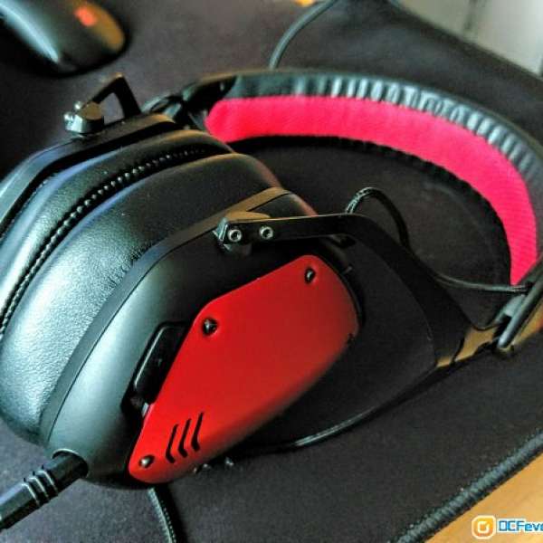 V-Moda Crossfade Wireless Rouge (with XL Pad)