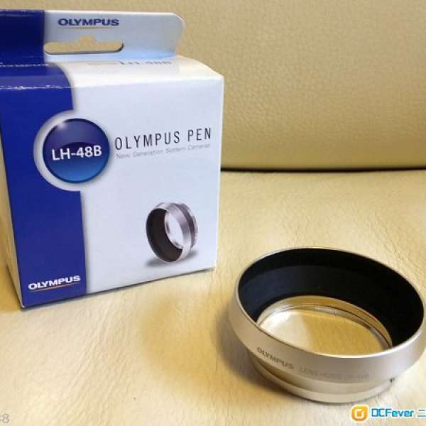 Olympus 17mm f/1.8 Lens hood