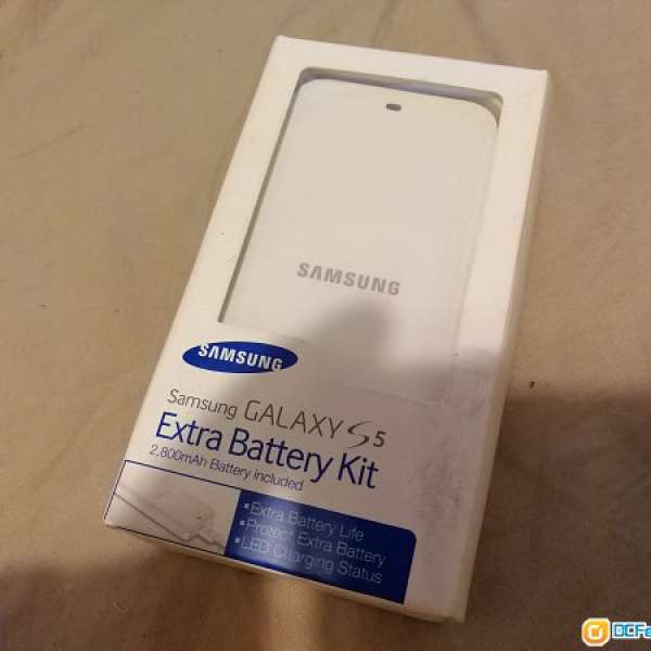 全新Samsung Extra Battery Kit for Galaxy S5