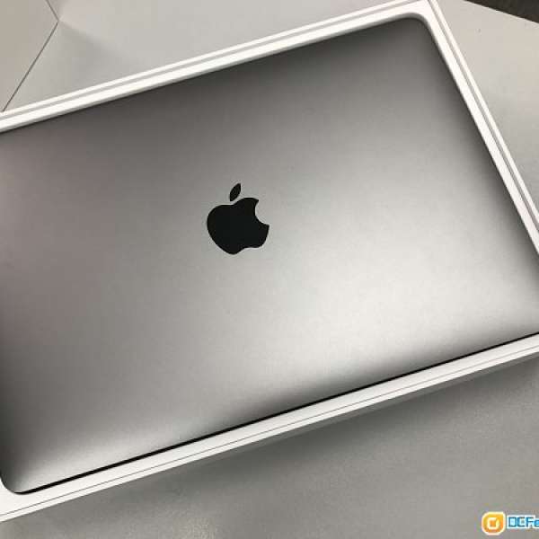 99% new 12" New Macbook Space Grey early 2015 1.3GHz