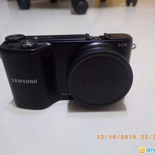 Samsung NX2000 body