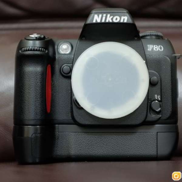 Nikon F80s+MB-16菲林單鏡機身+原廠電池箱 (可印拍攝資料在每格菲林與菲林中間)