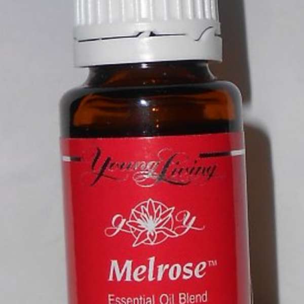 美國名牌 Young Living Melrose Essential Oil 精油（15 ml）全新＄120。
