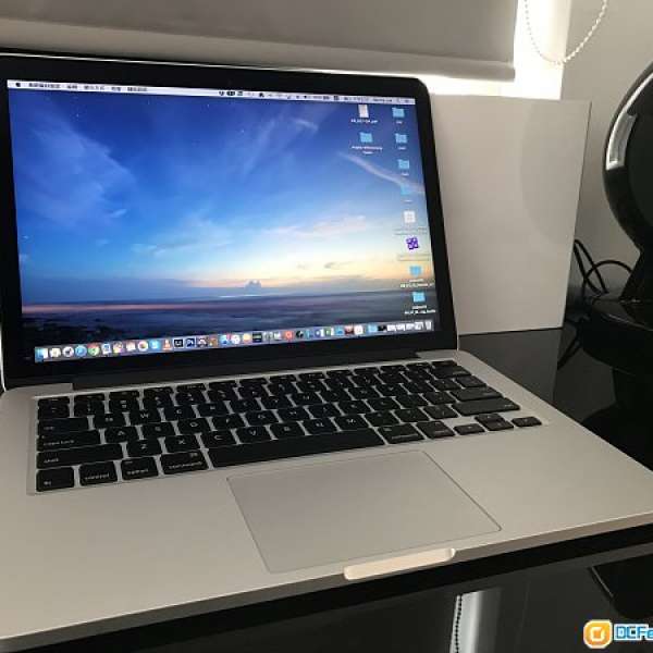 90%新 13-inch Macbook Pro 2015 i5 2.7ghz 8g ram 256 ssd 長保至2018年9月