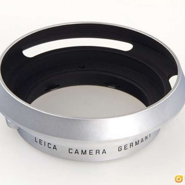 Leica 12506 Silver / Chrome hood Rare