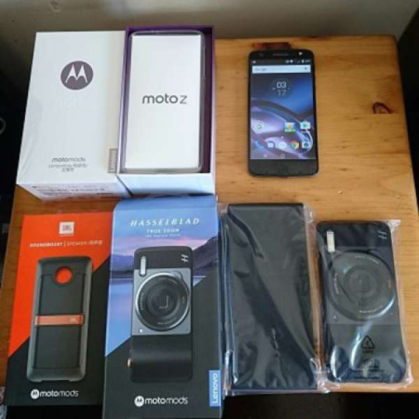 MOTO Z 黑灰64G，行貨有保養連JBL及Hasselblad