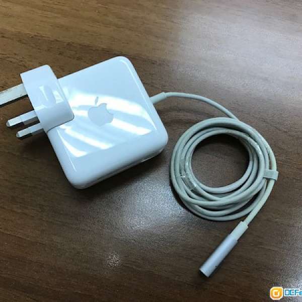 Apple Mac Book Air charger 45W  Magsafe 1代頭, 原裝 95% 新