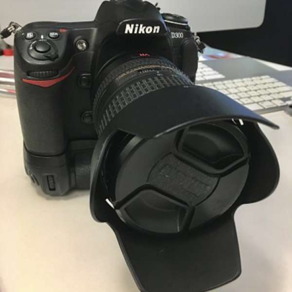 Nikon D300, MB D10, 18-200, ED 95% new