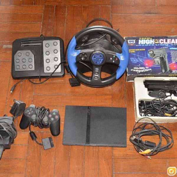 清理舊物：PS2連賽車盤及鎗