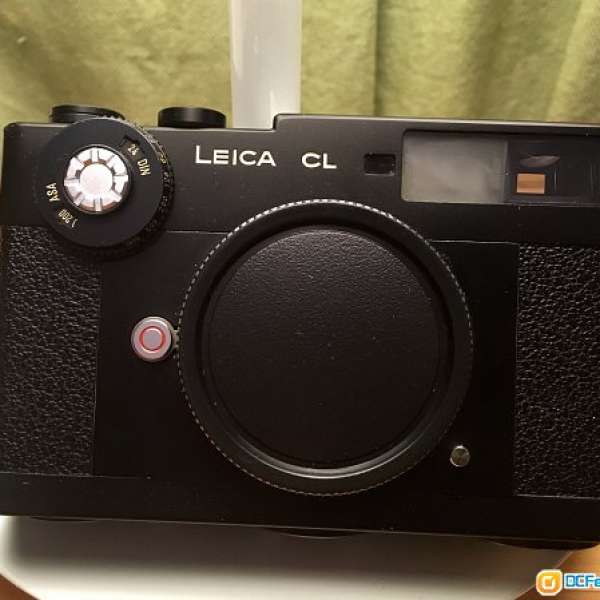 Leica CL 輕便可換鏡旁軸相機首選