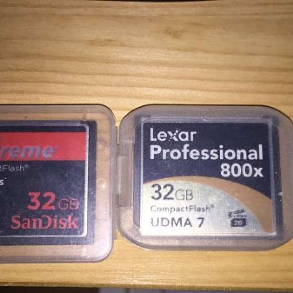 Lexar CF 800X 32GB and Sandisk CF 32GB