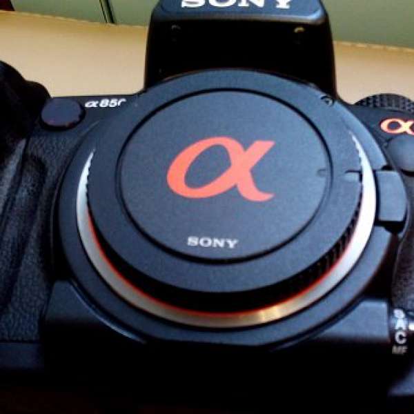( 只售機身 ) Sony A850 全幅片，沒使用痕跡 99% 新，已過保。盒裝，配件全齊。