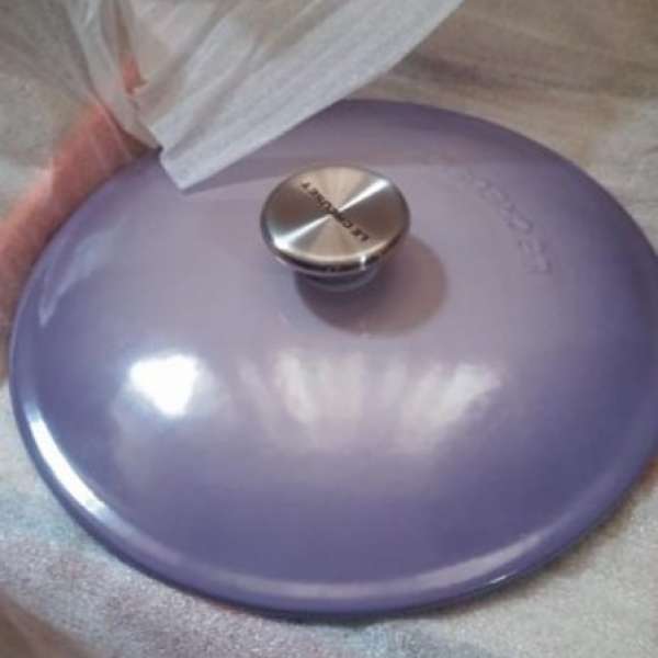 ★ 全新未用過 Le Creuset (22cm深底鑄鐵鍋) Bluebell Purple Marmite (放$830)
