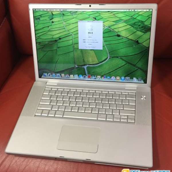 MacBook Pro 15吋，Early 2008,Core 2 - 2.5GHZ CPU, 4GB 內荐，250GB 硬盤