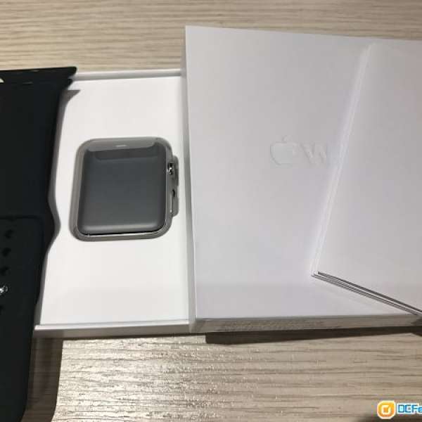 Apple Watch Stainless Steel 不鏽鋼42mm(全新有保至18年5月)