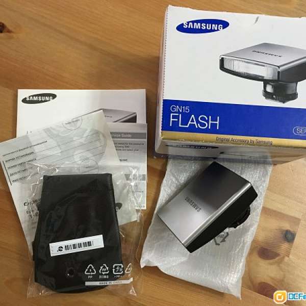 *全新* Samsung External Flash GN15 for NX EX series