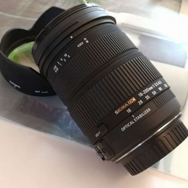 Sigma 18-200mm F3.5-6.3 DC OS  (Canon Mount)