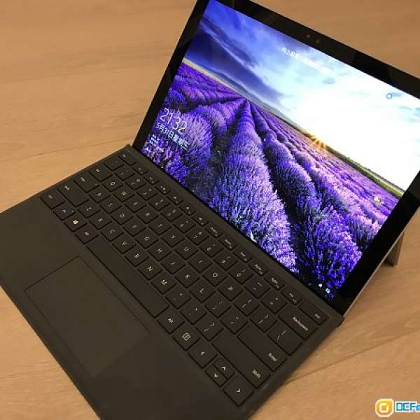 Microsoft Surface Pro 4 with Type Cover and Surface Dock