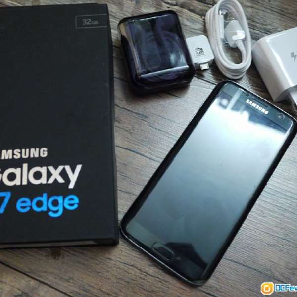 90% 新 Samsung S7 Edge 32GB 黑色