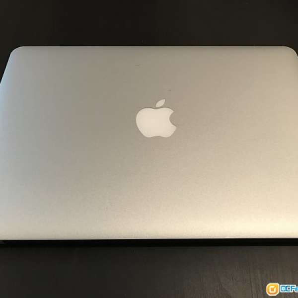 Macbook Pro 13" 2015 256GB , Apple Care 1.5years 至 11-2018