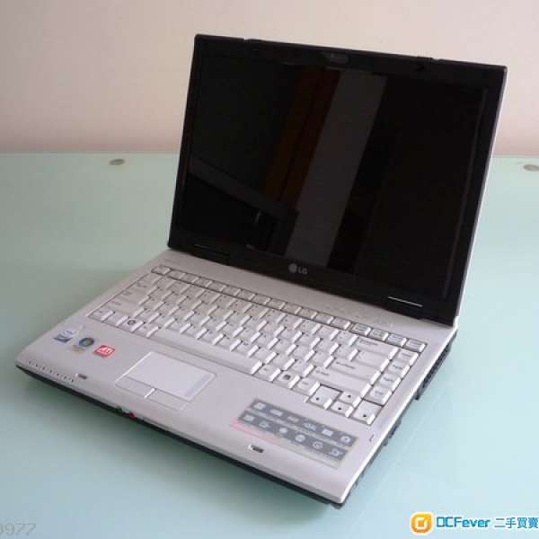LG R400 手提電腦 notebook Core 2 duo T5300CPU 獨立display card 2GB RAM 7成新行貨