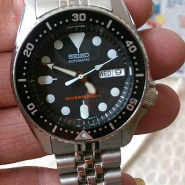SEIKO BLACK AUTOMATIC DIVE WATCH WITH STAINLESS STEEL BRACELET #SKX013