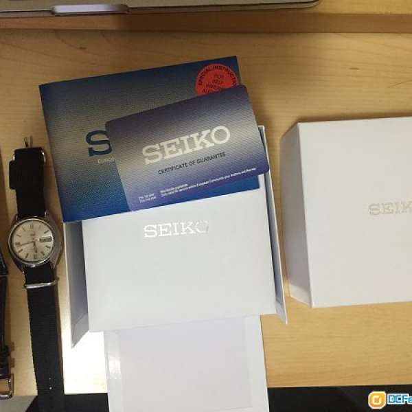 Seiko 錶 跟原裝全新未用過鋼帶, 送尼龍帶,皮帶