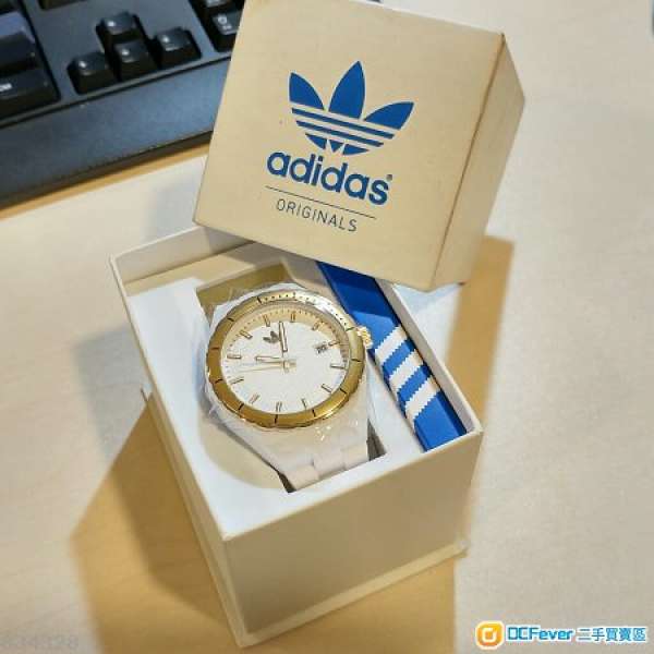 [全新] adidas ADH2026 中性白色手錶