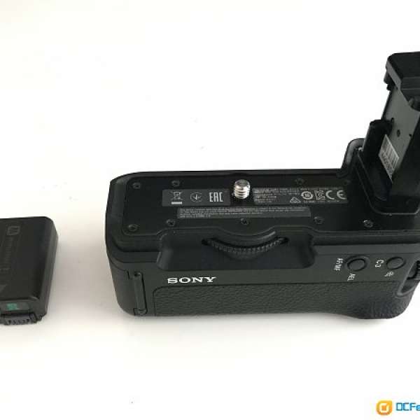 Sony ILCE-7m2 / a7M2 / a7RM2 / a7SM2 相機垂直把手 (VG-C2EM)