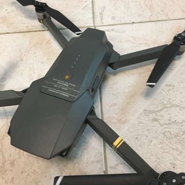 95％新 Mavic pro 有單行貨(保到2018年6月）