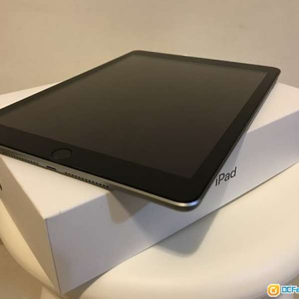 iPad (128gb wifi Black 太空灰)