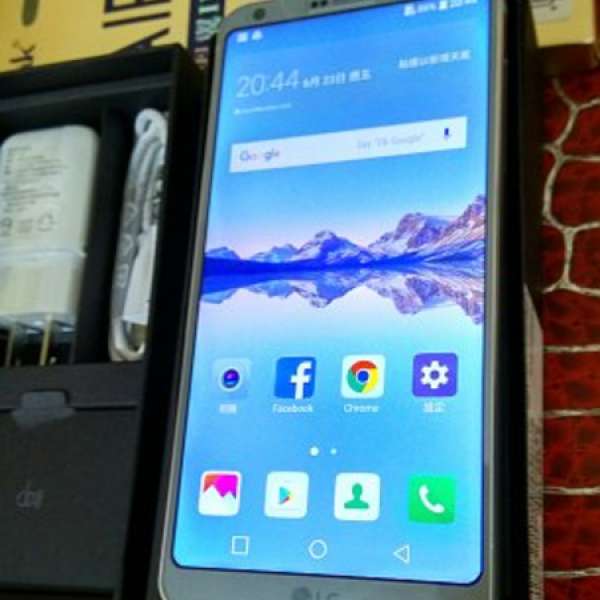 6月買 LG G6 全套 台灣版 (配件未開封) 雙卡 4G 送貼送套