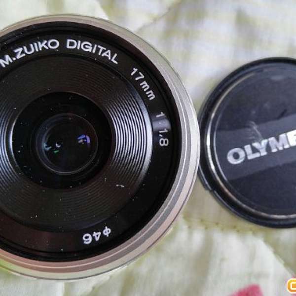 olympus M ZUlkO DiGiTAL ED 17mm f1.8 镜