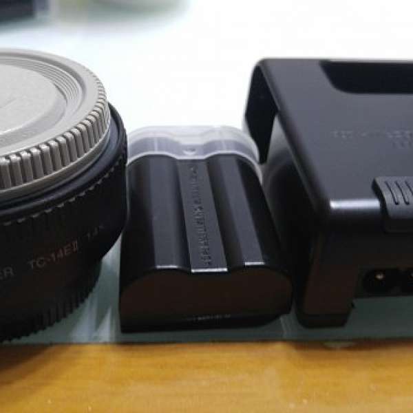 Nikon AF-S TC-14EII 1.4X 連原庄電一顆及全新原庄D500charger一個