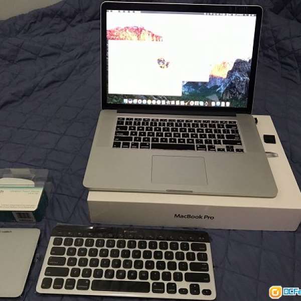 9成新 行貨 MacBook Pro Retina 2012 mid 15吋 256GB 跟埋4配件